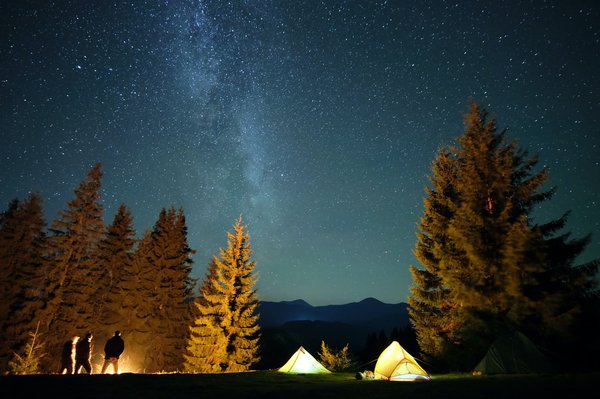 Comment profiter de l'observation des étoiles en camping à Fréjus ?